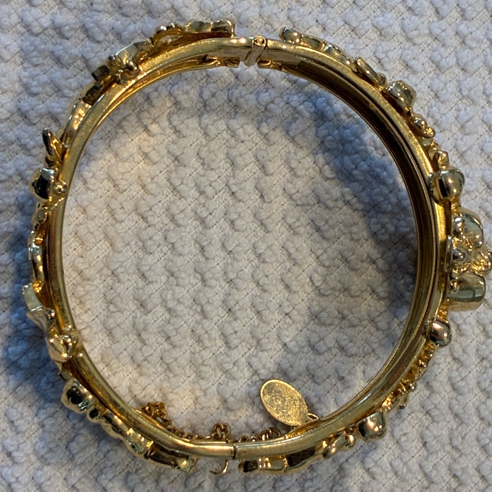 Elegant Kirk’s Folly Gold-Tone Women's Bracelet - Picture 3 of 5